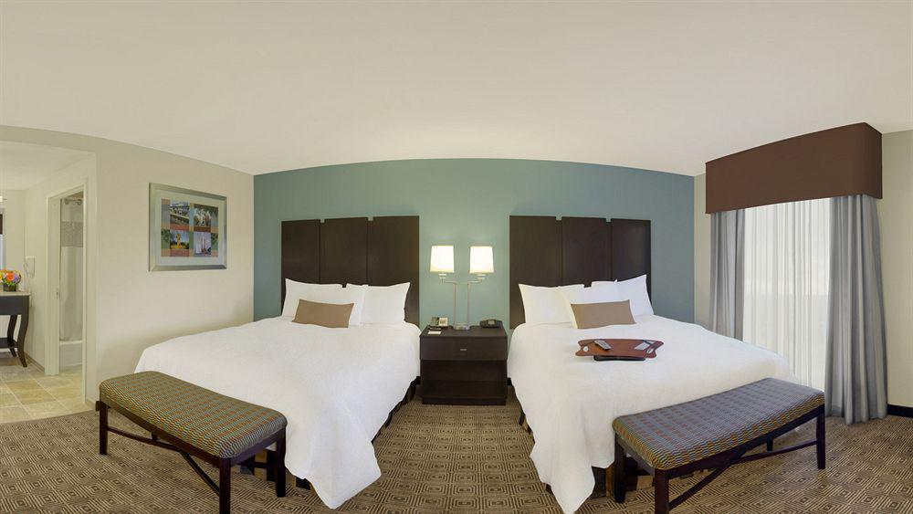 Hotel Hampton & 3*