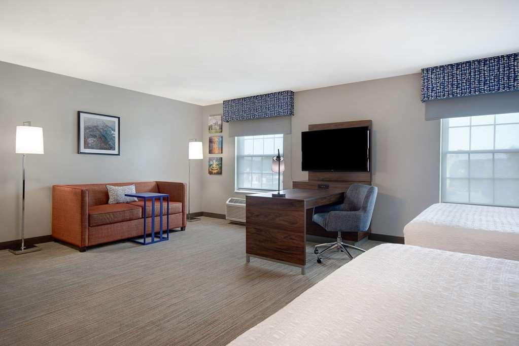 Hotel Hampton & 3*
