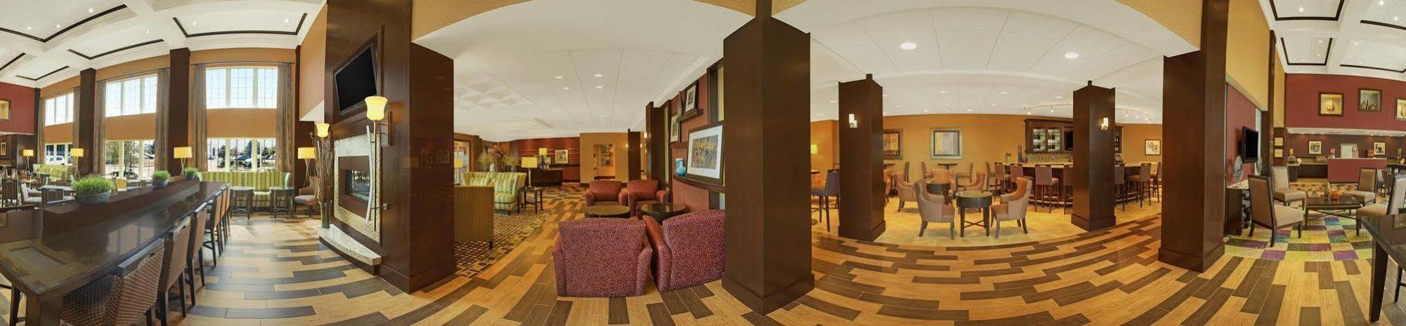 Hotel Hampton &